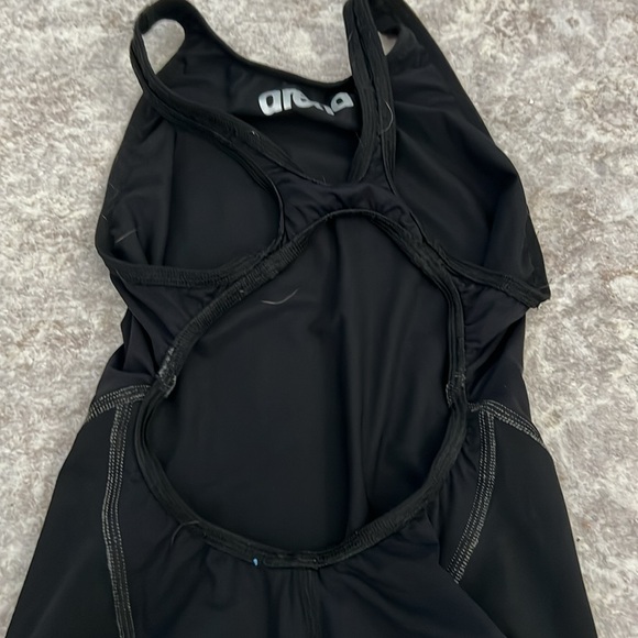 Arena tech suit 28 - Picture 10 of 10